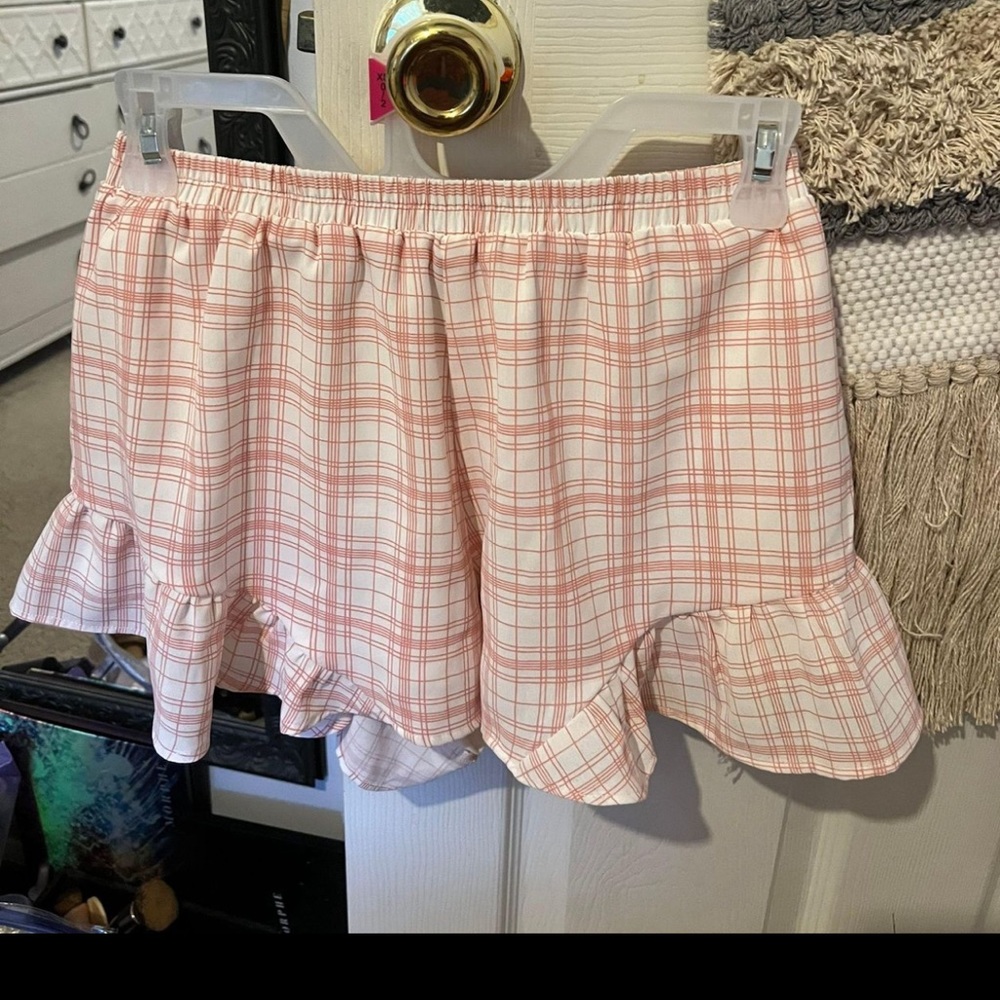 Flowy cute shorts